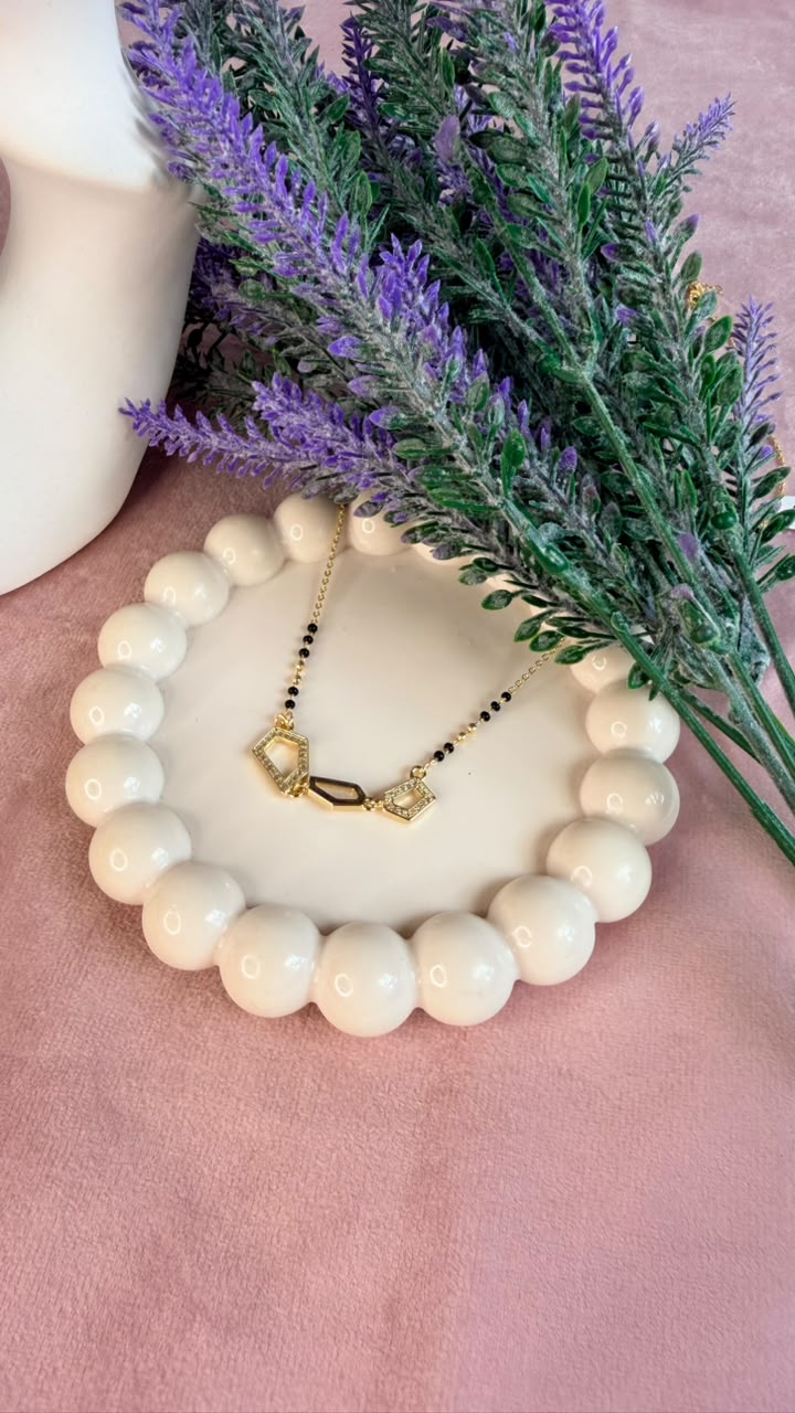 Hexa Link Mangalsutra