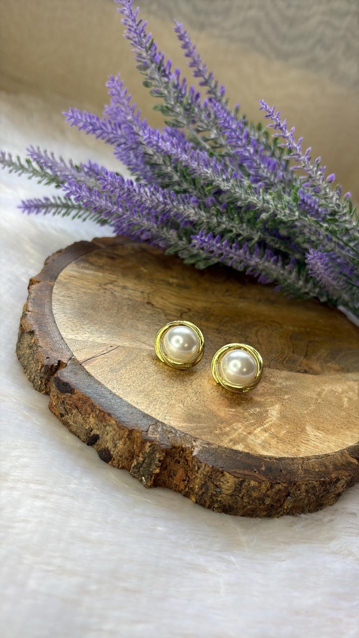 Classic Pearl Dome Studs