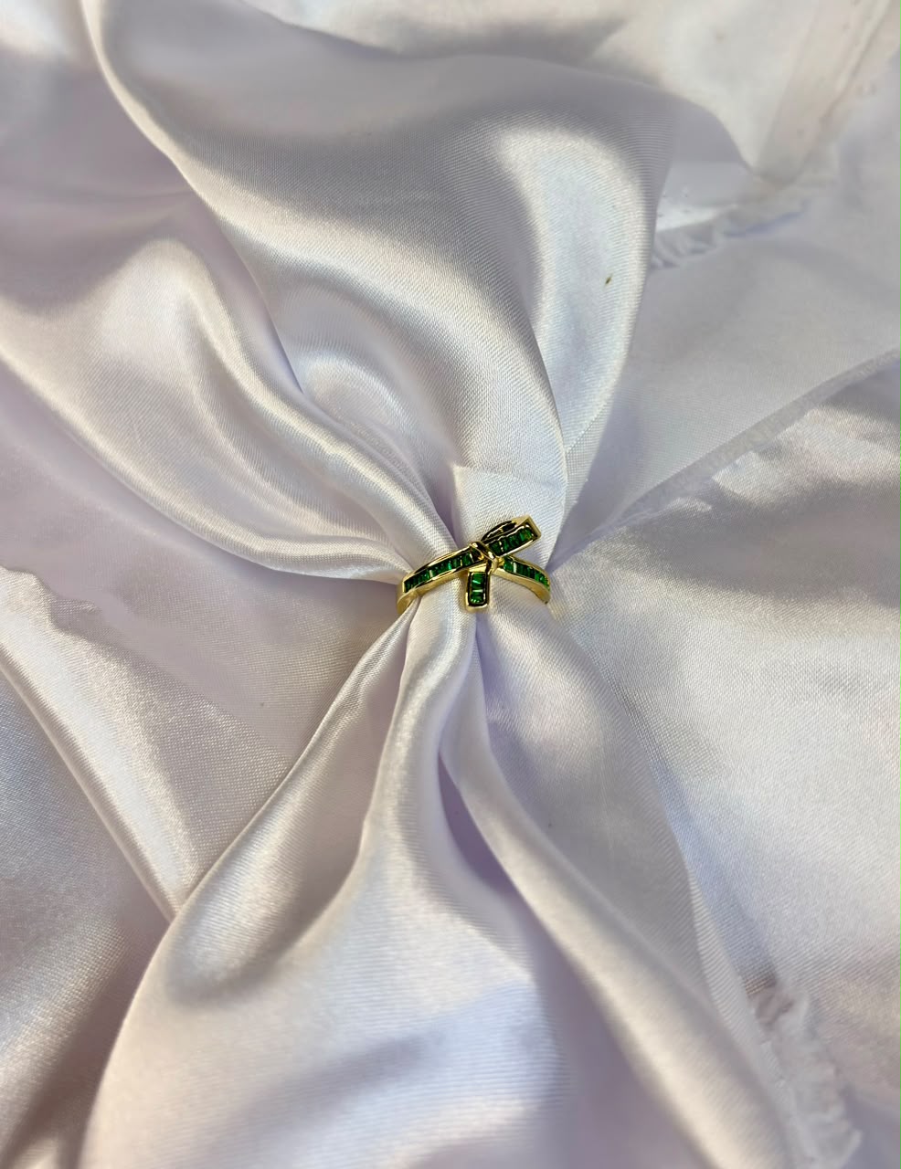 Emerald Bow Ring