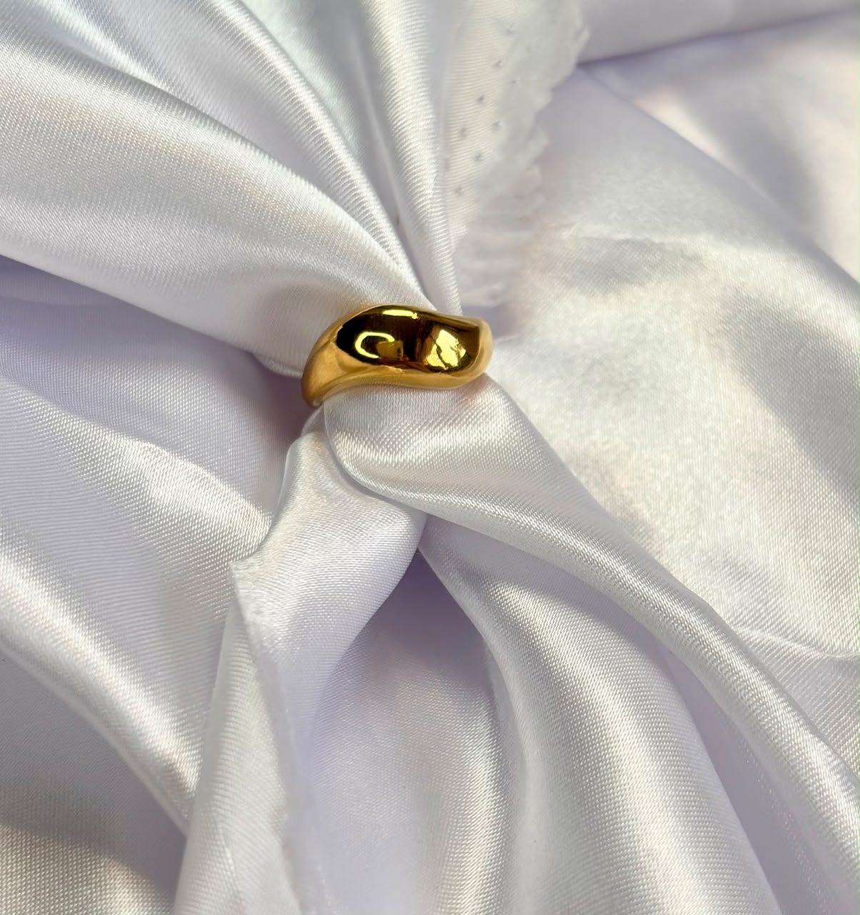 Molten Dome Signet Ring