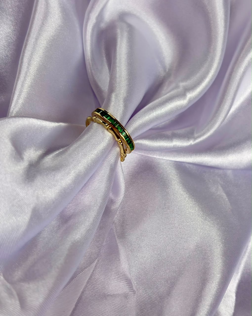 Emerald Baguette Band